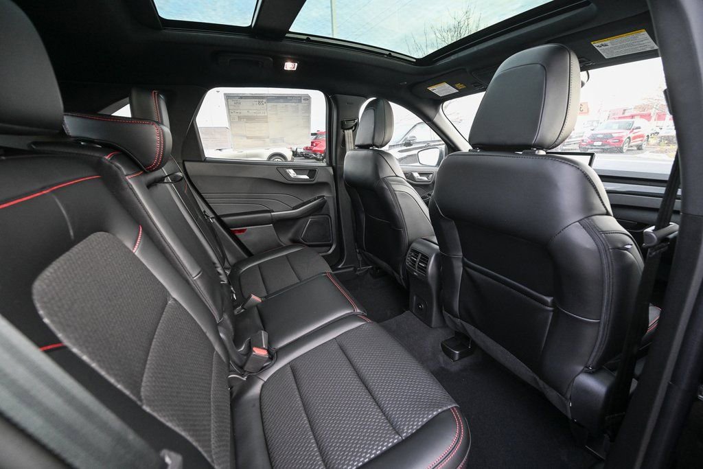 New 2026 Ford Escape ST-Line w/ Tech Pack #1 image 23