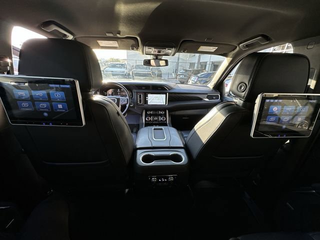 Used 2022 GMC Yukon XL Denali image 29