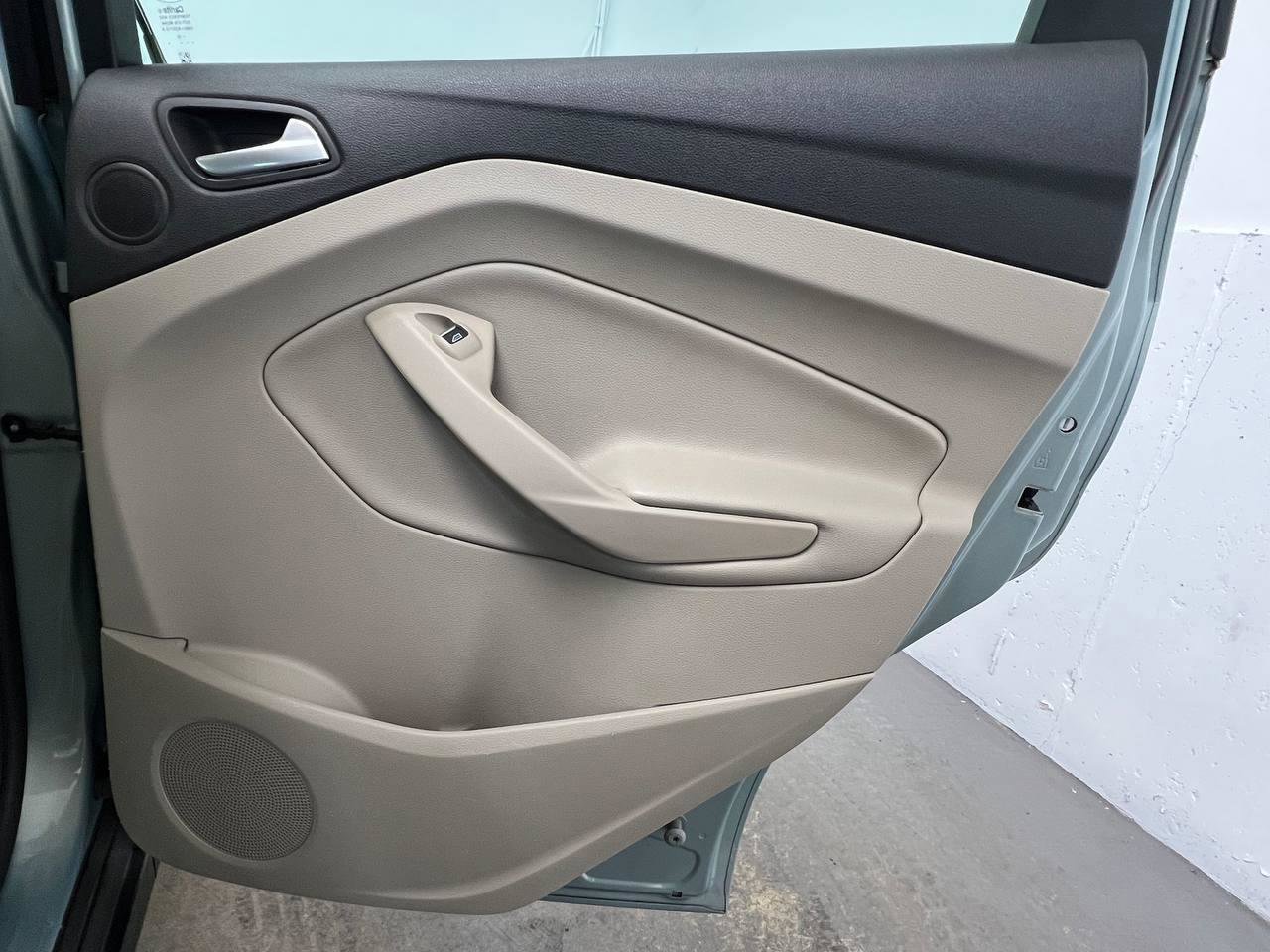 Used 2013 Ford C-MAX SEL image 13