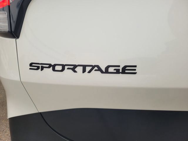 Used 2025 Kia Sportage X-Line image 7