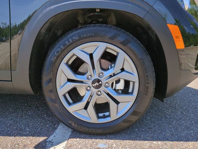 Used 2026 Kia Seltos LX FWD image 11