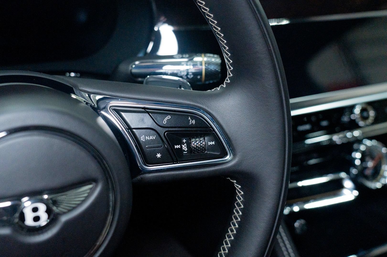 Used 2021 Bentley Flying Spur V8 AWD/4WD image 72