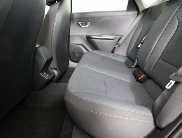 Certified 2025 Kia K4 LXS image 8