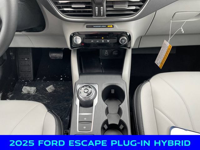 New 2025 Ford Escape SE w/ PHEV Premium Package FWD image 11