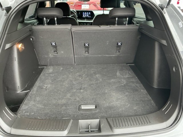 Used 2024 Chevrolet Trax RS w/ Sunroof Package image 21