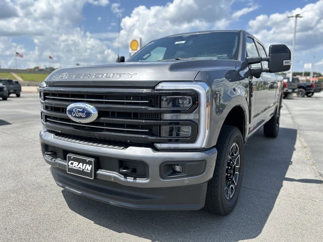 New 2025 Ford F250 Platinum image 3