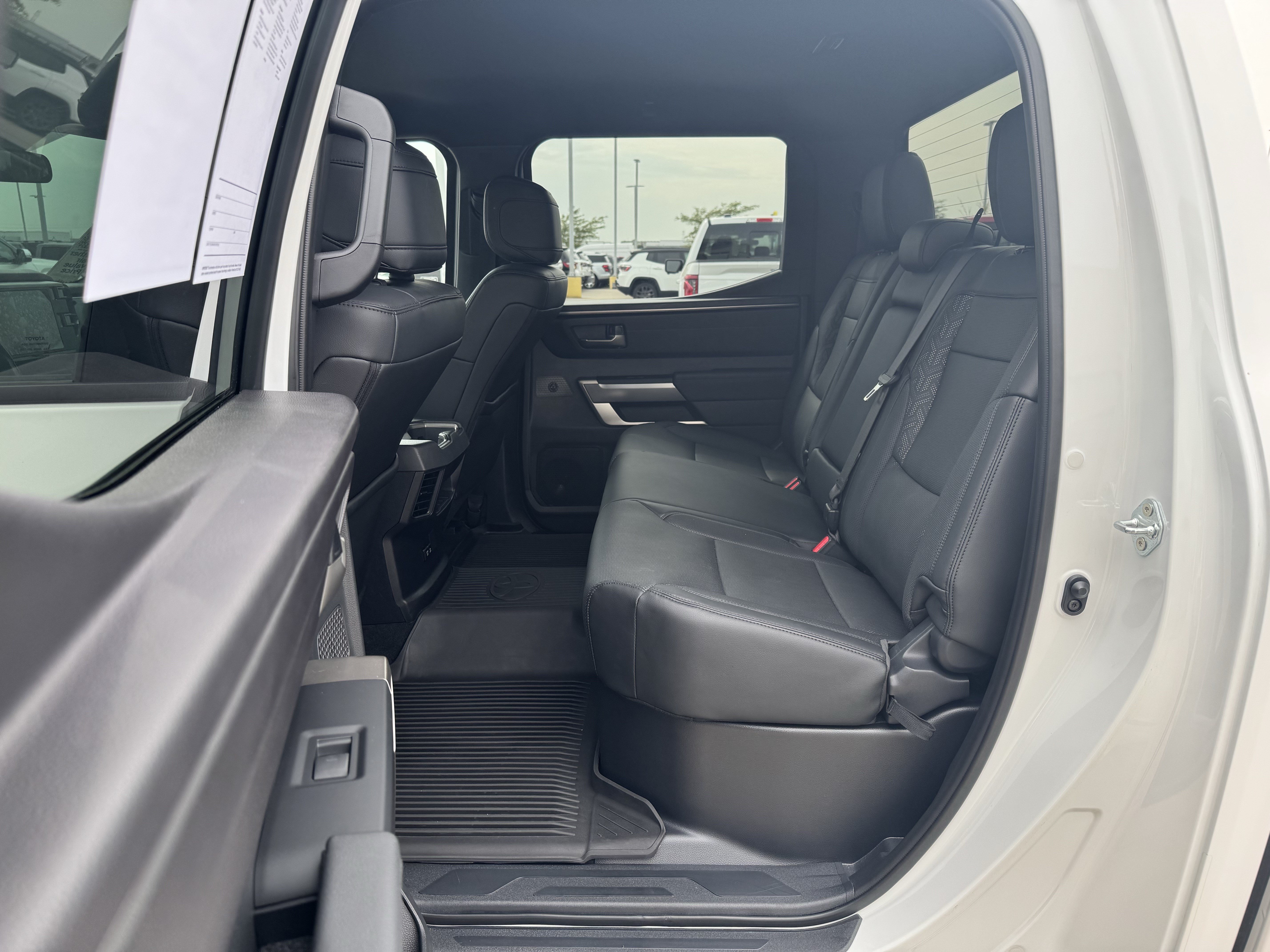 Used 2025 Toyota Tundra SR5 w/ SR5 Premium Package AWD/4WD image 21