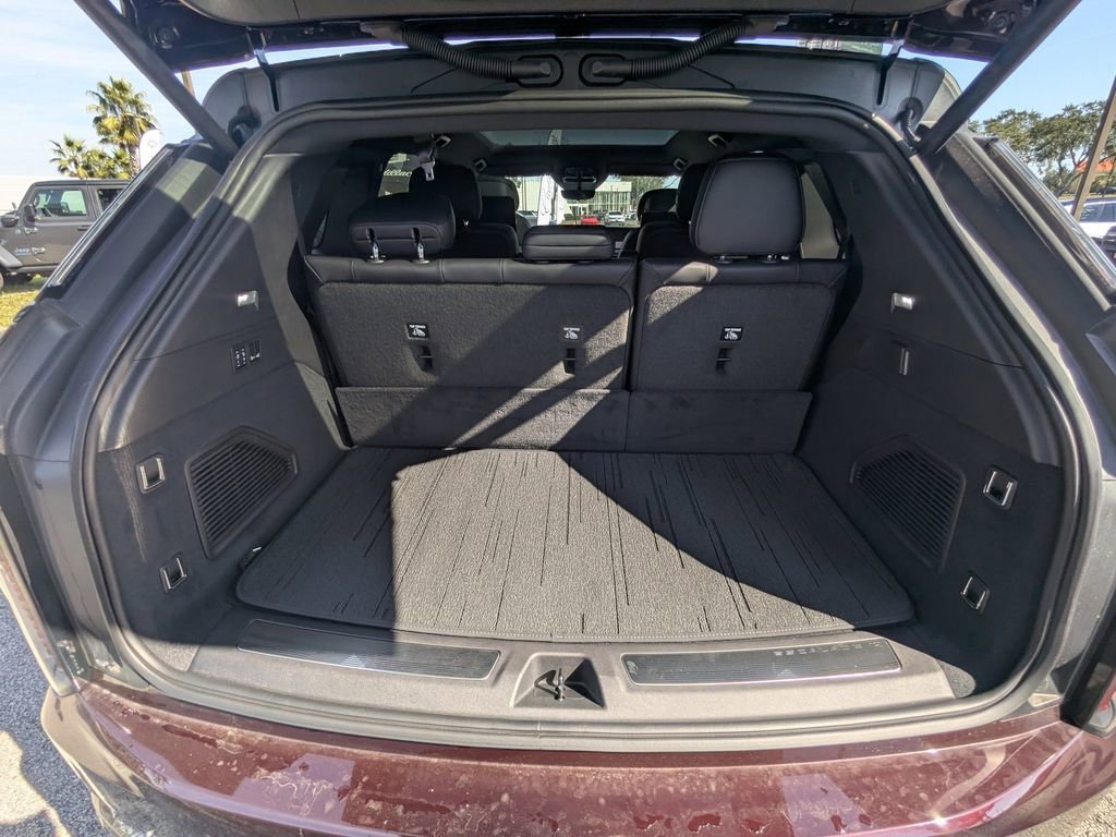 New 2025 Cadillac Escalade IQ Sport 1 w/ LPO, ONYX Package image 13