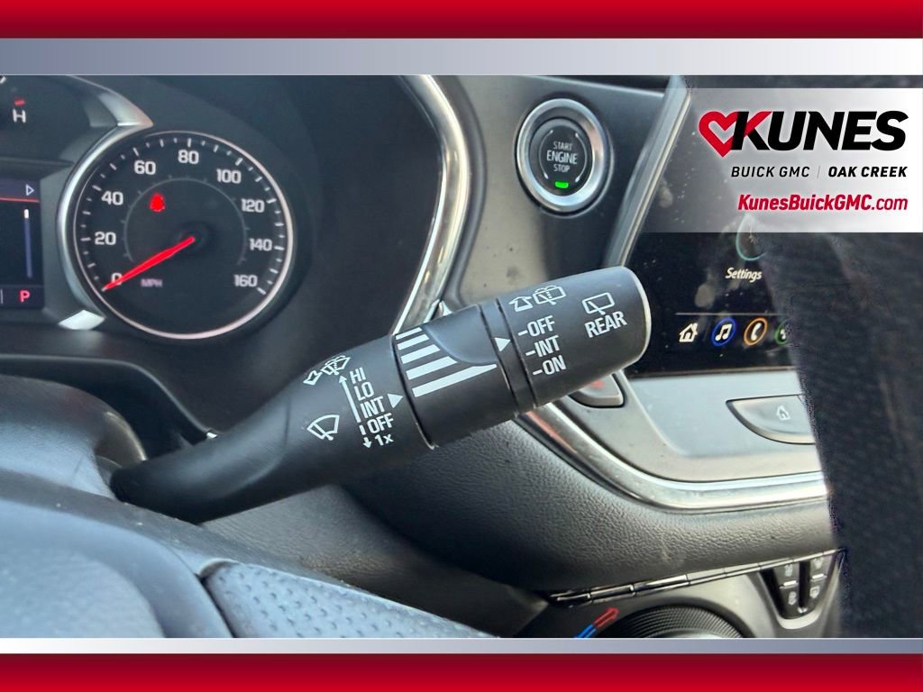 Used 2025 Chevrolet Blazer LT FWD image 13