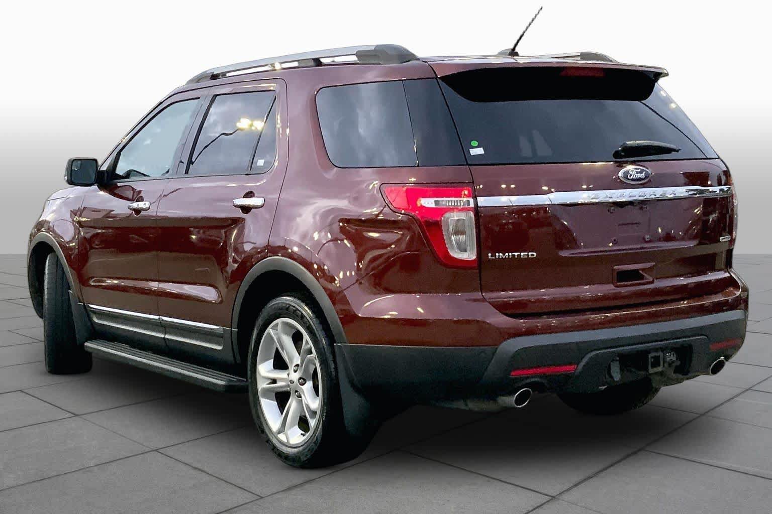 Used 2015 Ford Explorer Limited w/ Equipment Group 301A AWD/4WD image 11