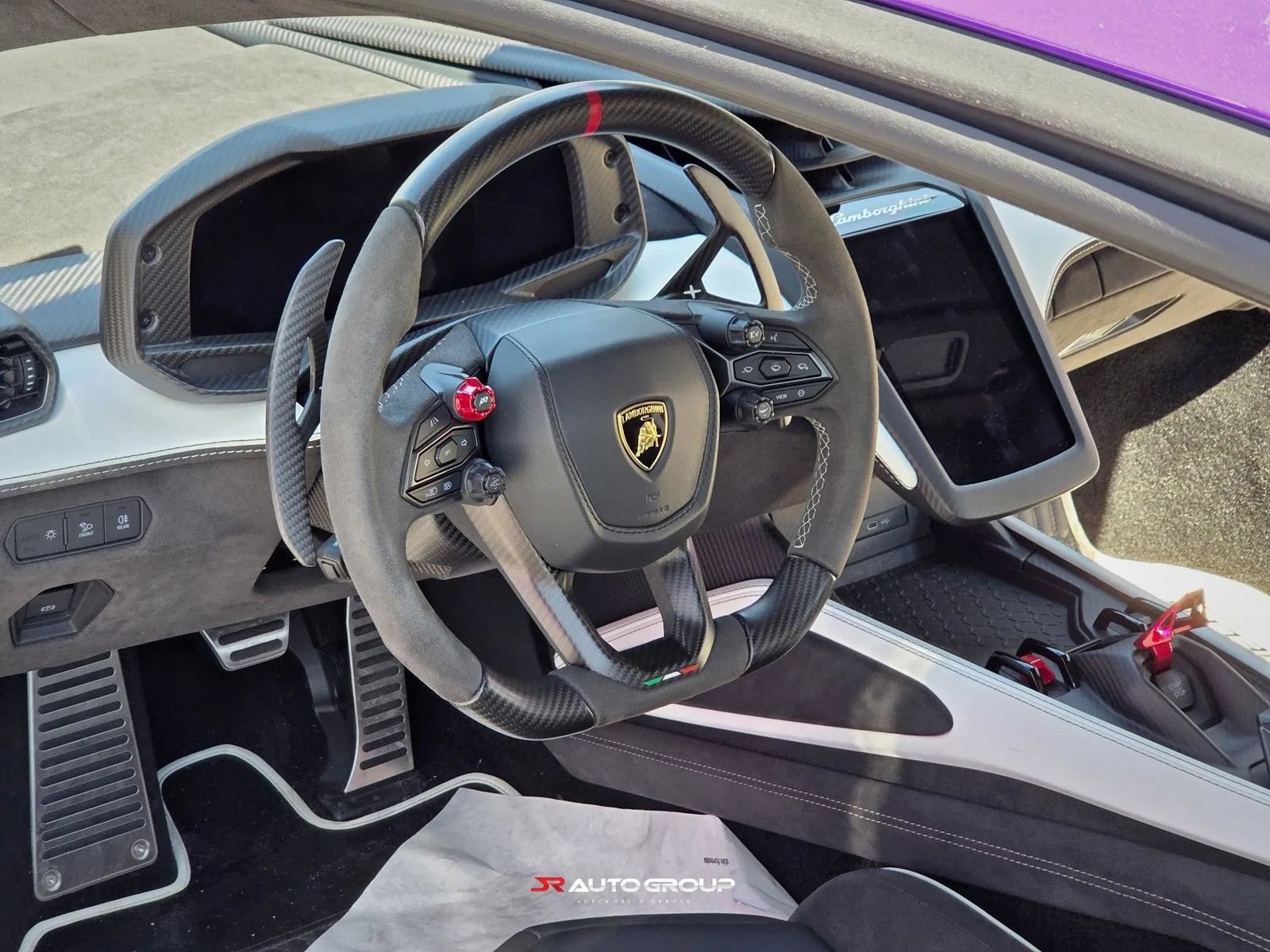 Used 2024 Lamborghini Revuelto AWD/4WD image 17