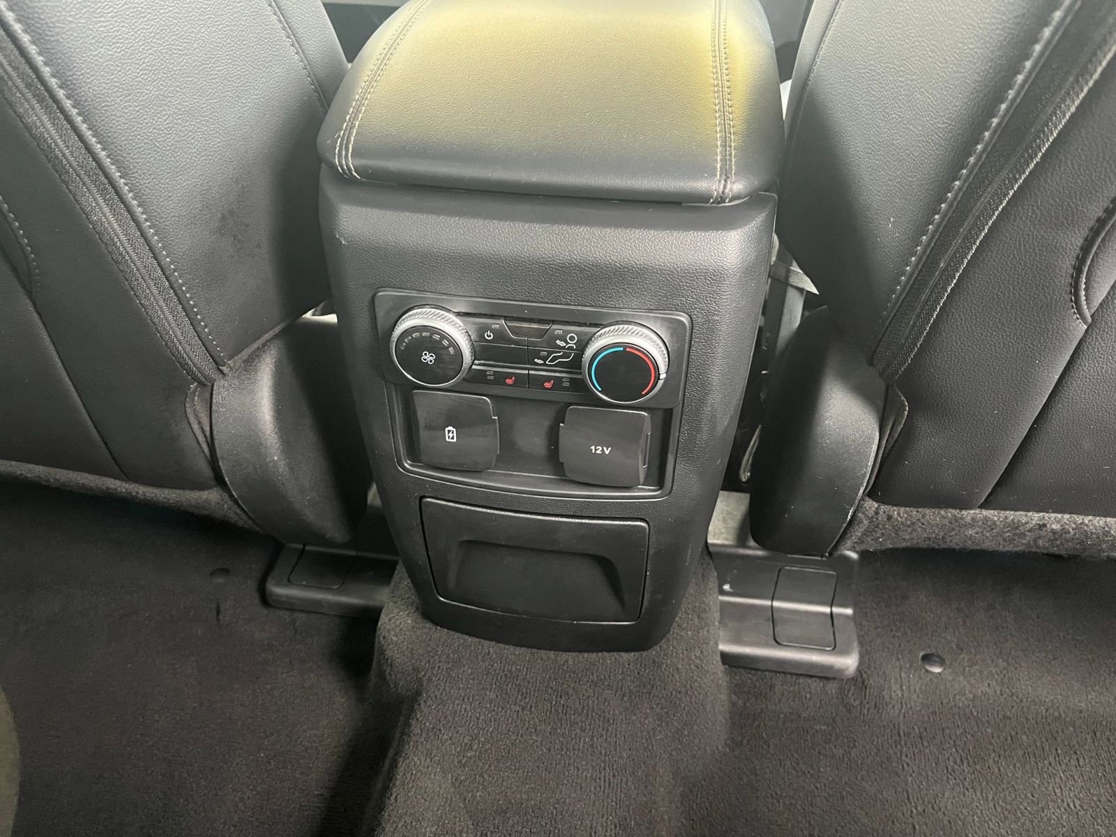 Used 2023 Ford Explorer Limited image 25