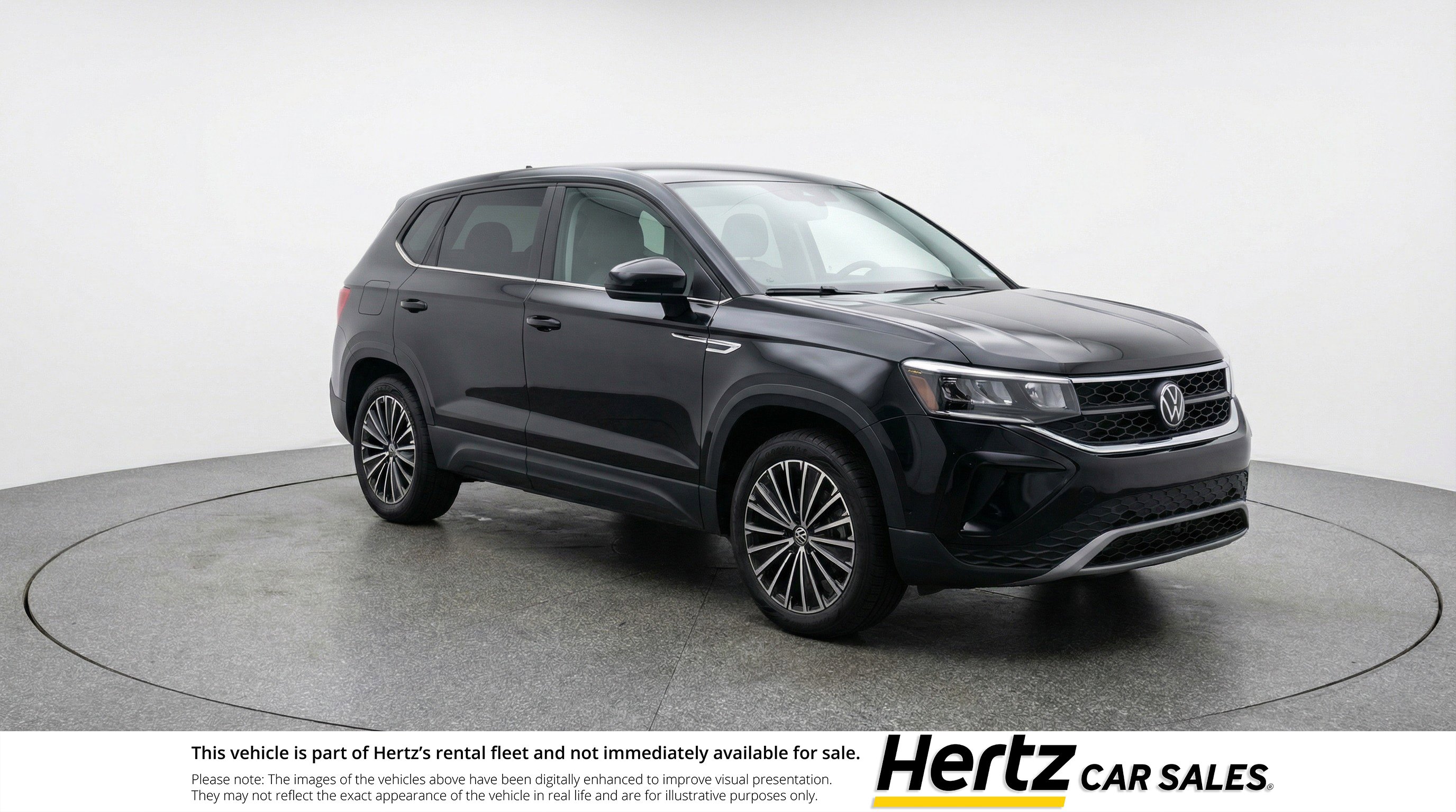 Used 2025 Volkswagen Taos SE FWD image 1