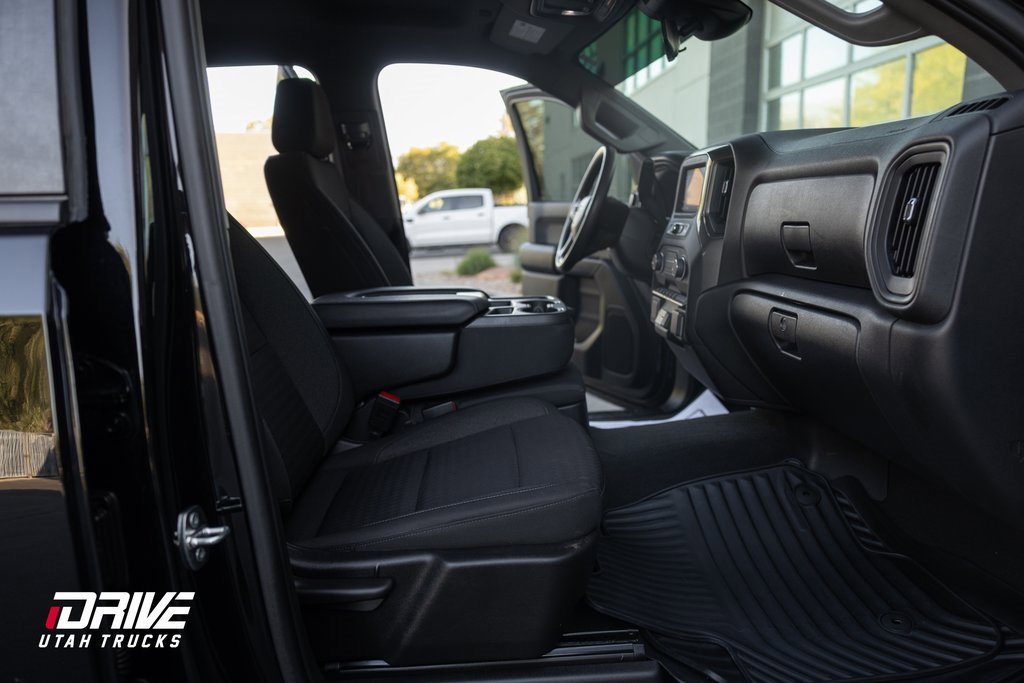 Used 2022 Chevrolet Silverado 1500 Custom image 18
