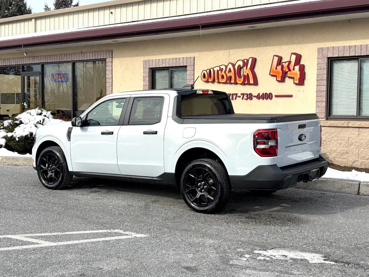 Used 2025 Ford Maverick XLT w/ Equipment Group 301A image 4