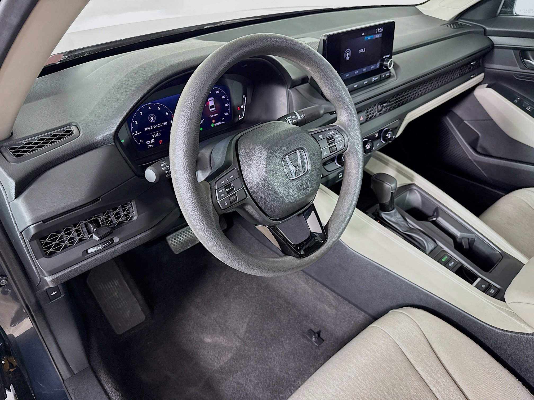 Certified 2025 Honda Accord LX image 8