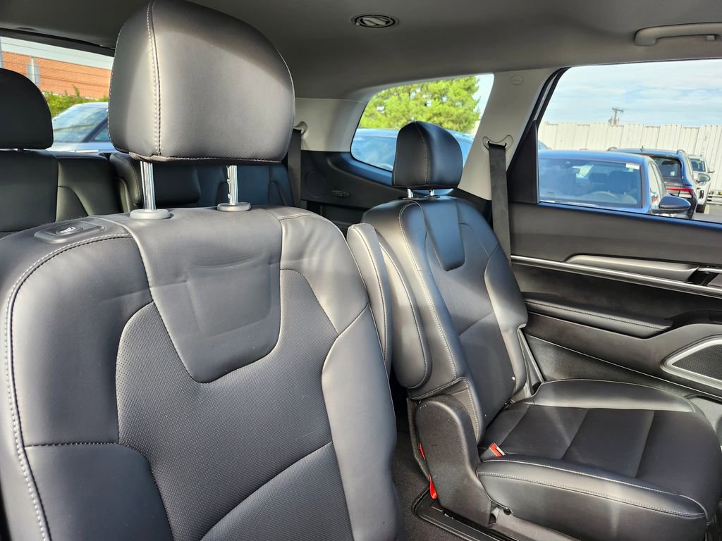 Used 2022 Kia Telluride S image 18