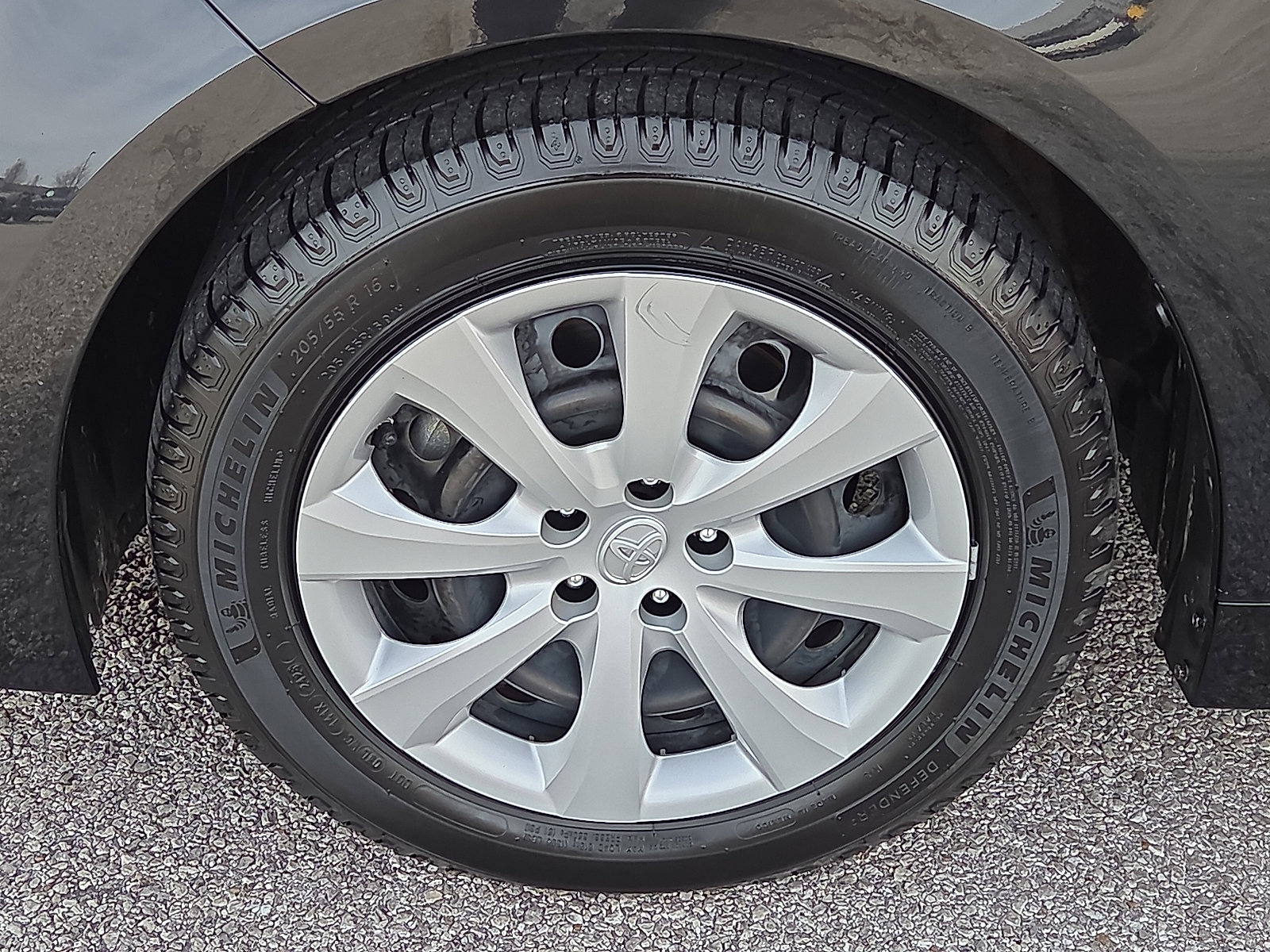 Used 2022 Toyota Corolla LE image 7