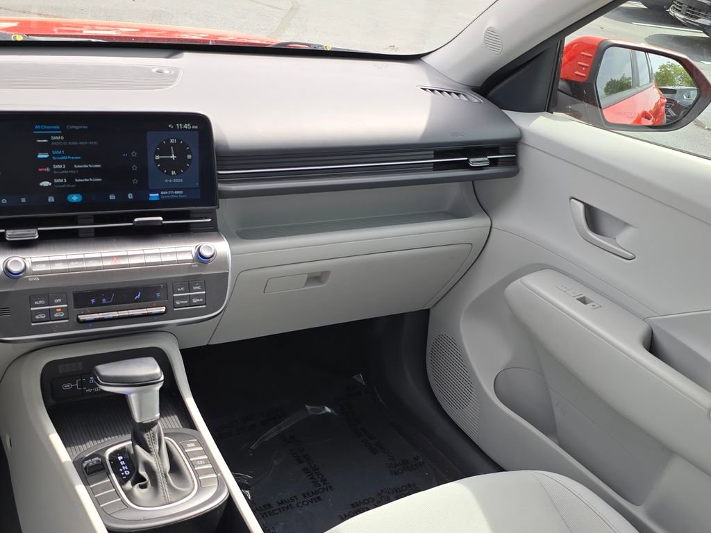 Used 2024 Hyundai Kona SEL image 12