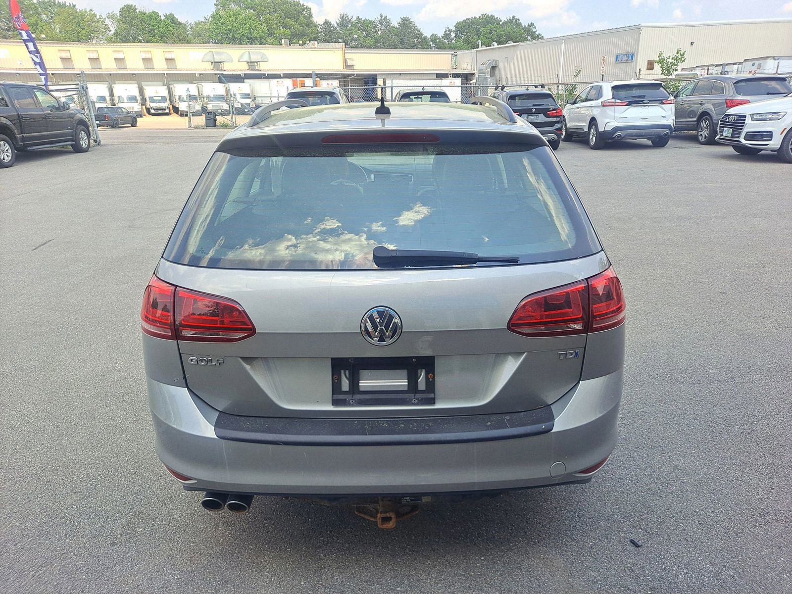 Used 2015 Volkswagen Golf TDI S image 6