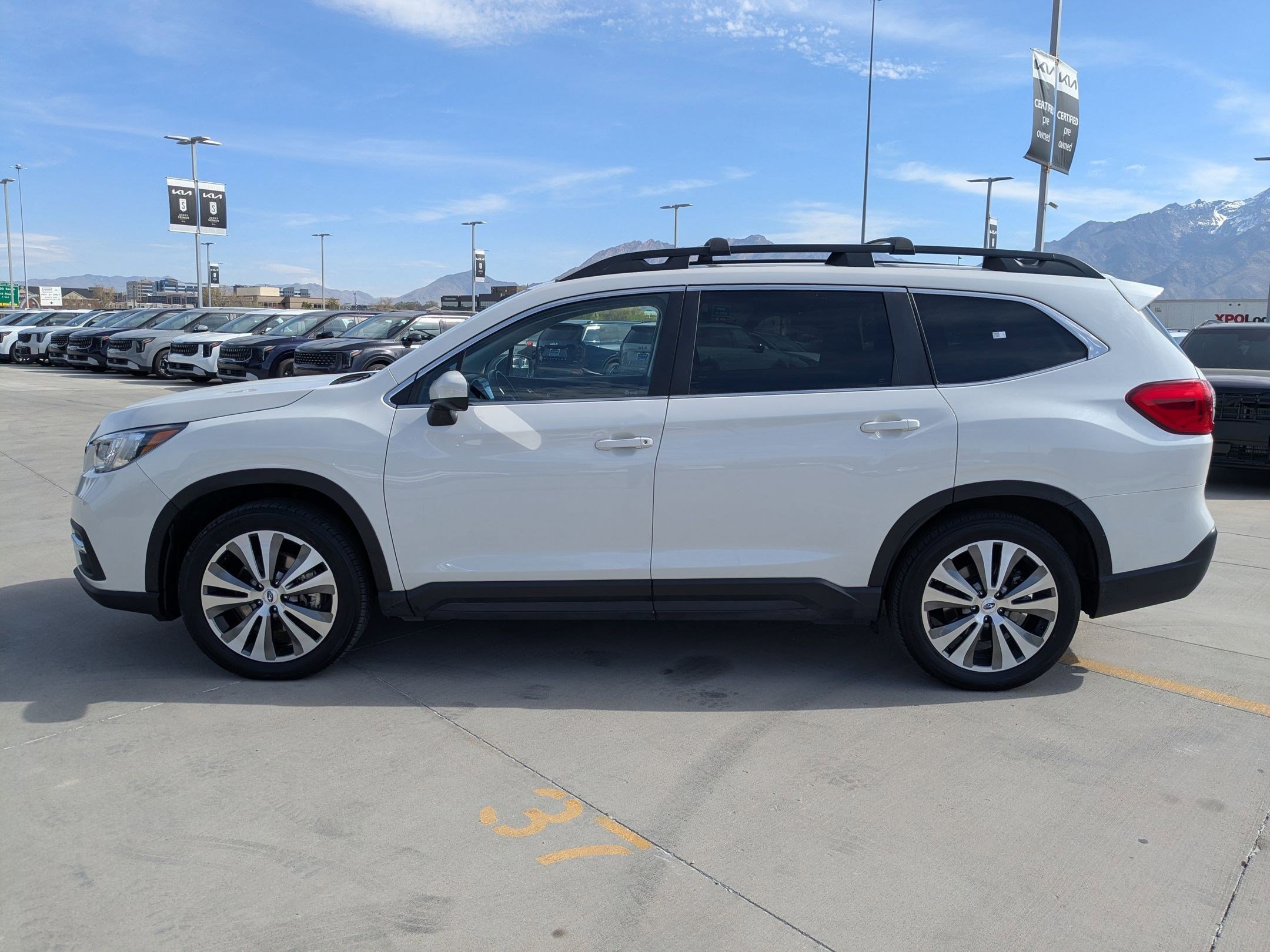 Used 2020 Subaru Ascent Premium w/ Sport Package image 2