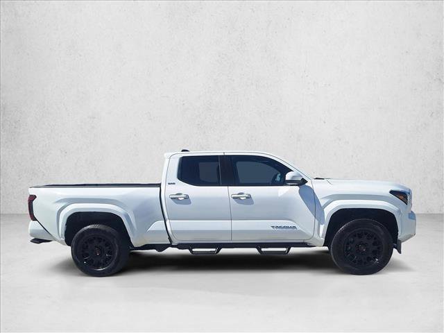 Certified 2025 Toyota Tacoma SR5 w/ SR5 Upgrade Package AWD/4WD image 4