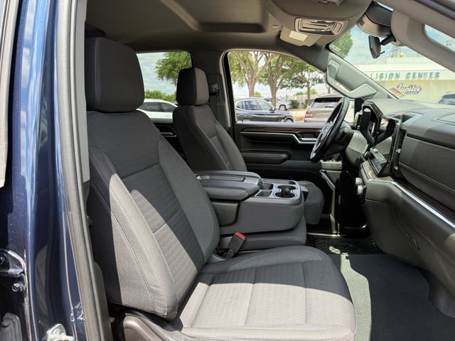 Used 2023 Chevrolet Silverado 1500 LT AWD/4WD image 29