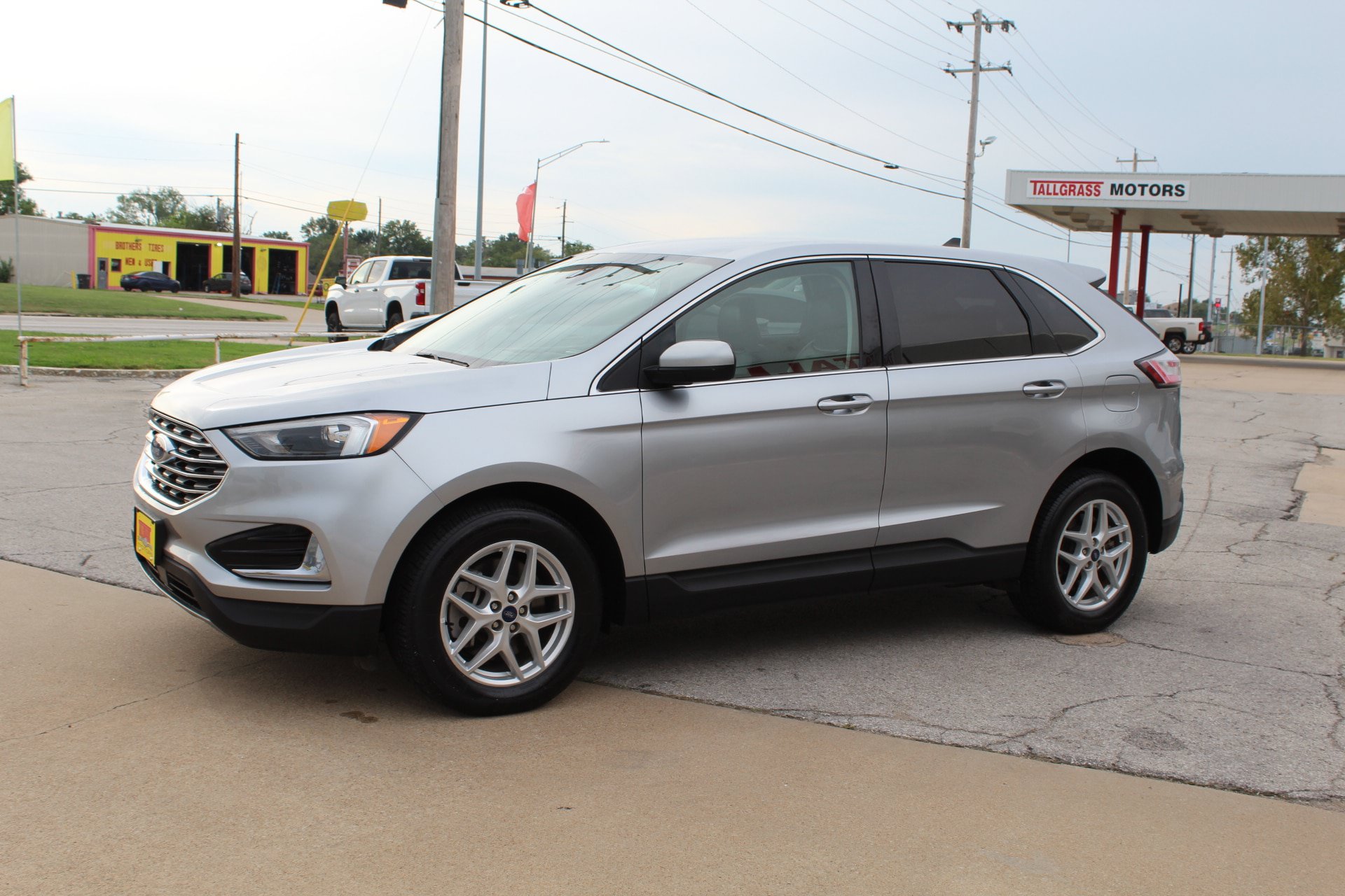 Used 2022 Ford Edge SEL AWD/4WD image 10