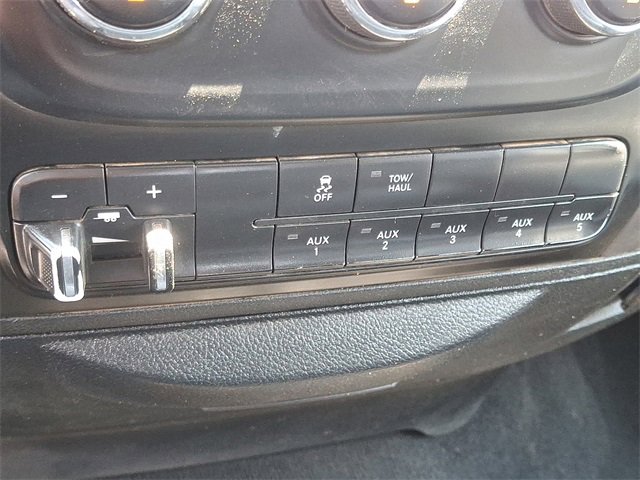 Used 2018 RAM 3500 Tradesman image 21