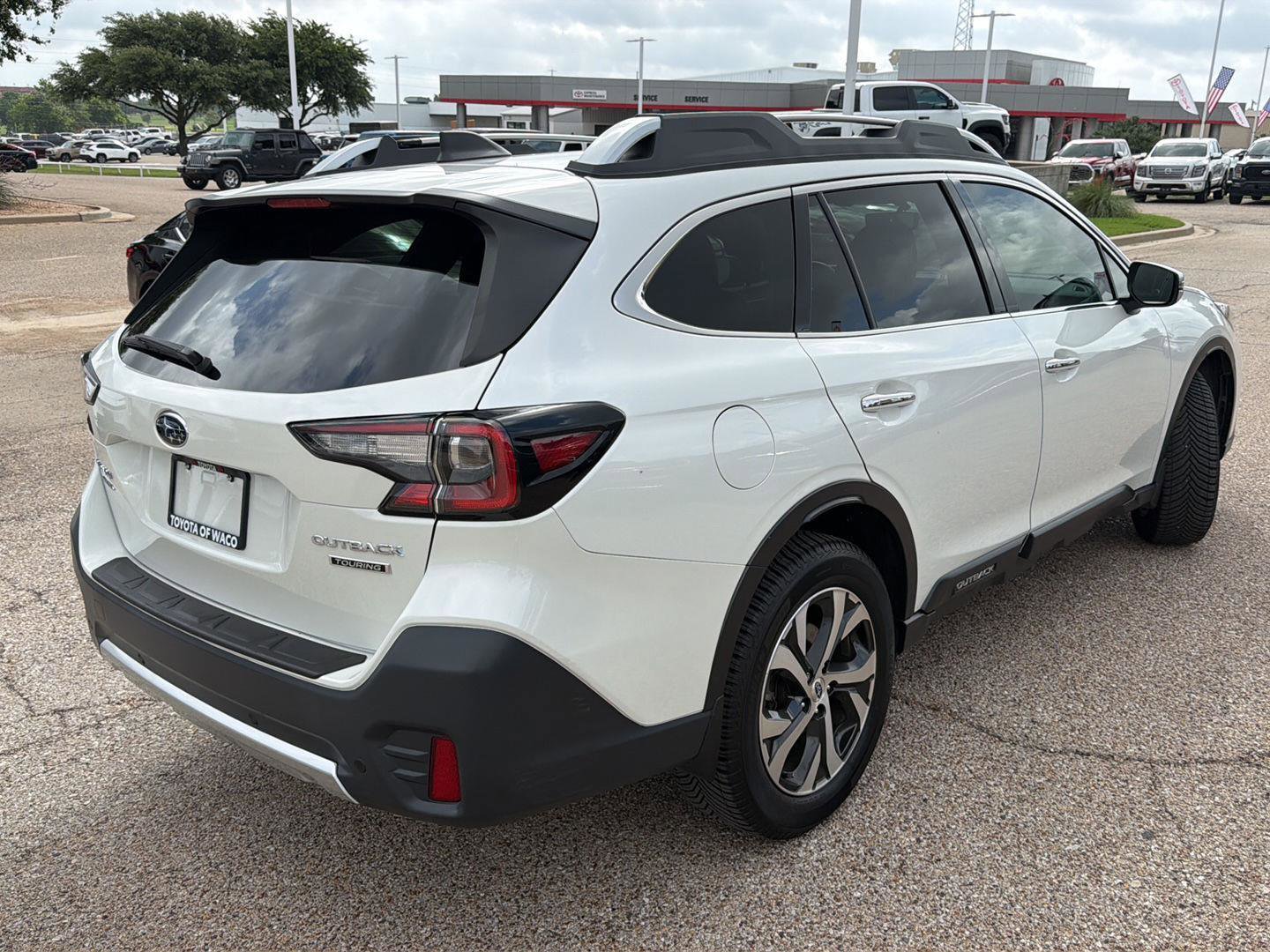 Used 2021 Subaru Outback Touring w/ Popular Package #2 AWD/4WD image 3
