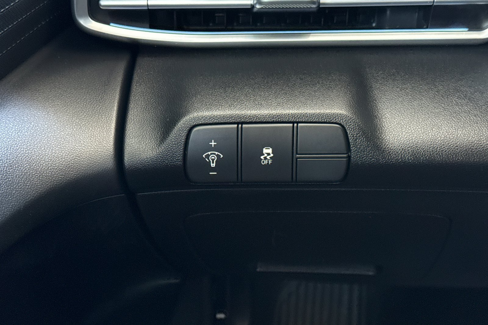 Used 2024 Hyundai Elantra SEL FWD image 36