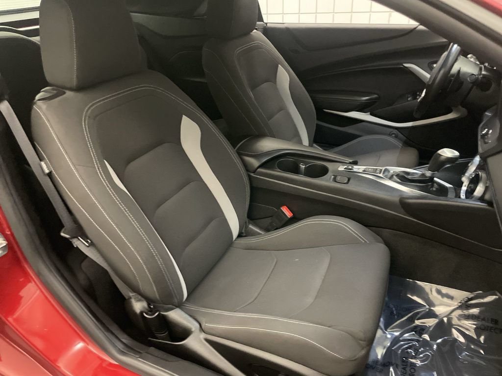 Used 2023 Chevrolet Camaro LT RWD image 20