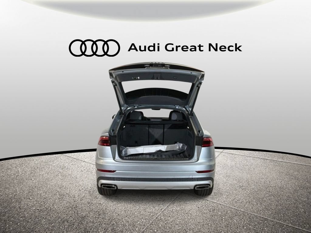 Used 2025 Audi Q8 Premium w/ Convenience Package AWD/4WD image 19