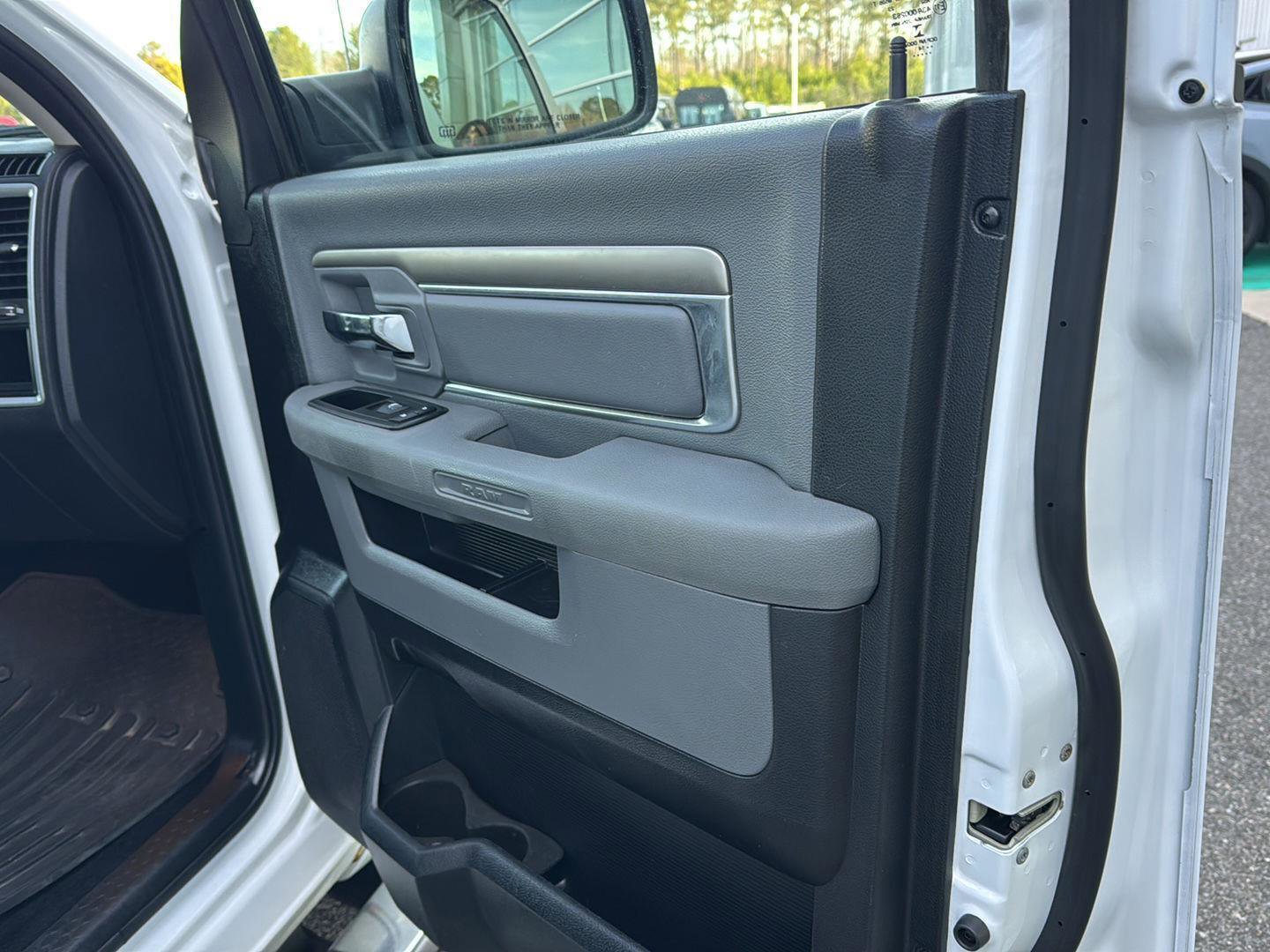 Used 2014 RAM 1500 Big Horn image 12