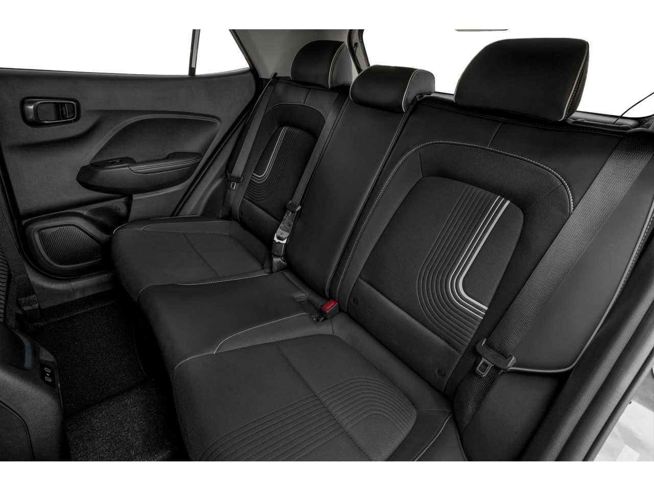 Used 2023 Hyundai Venue Limited w/ Cargo Package FWD image 9