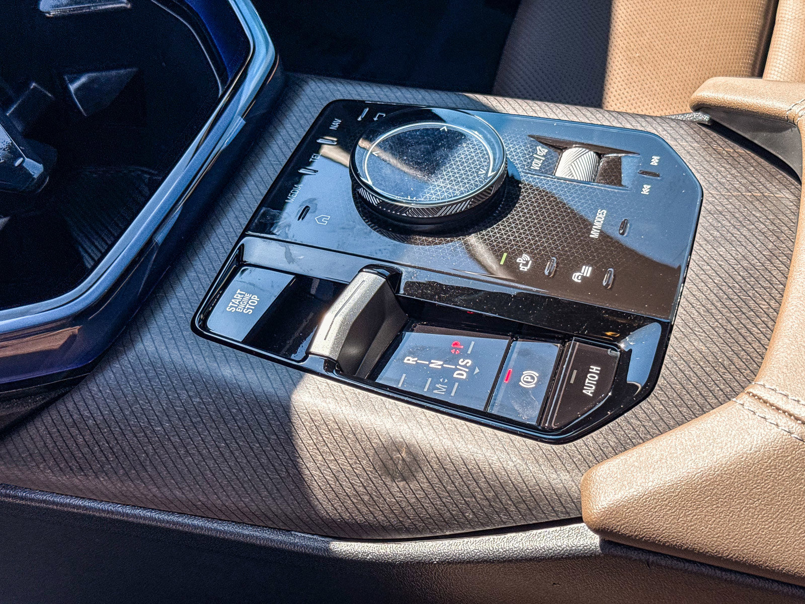 Certified 2025 BMW X3 xDrive30i w/ M Sport Package AWD/4WD image 19