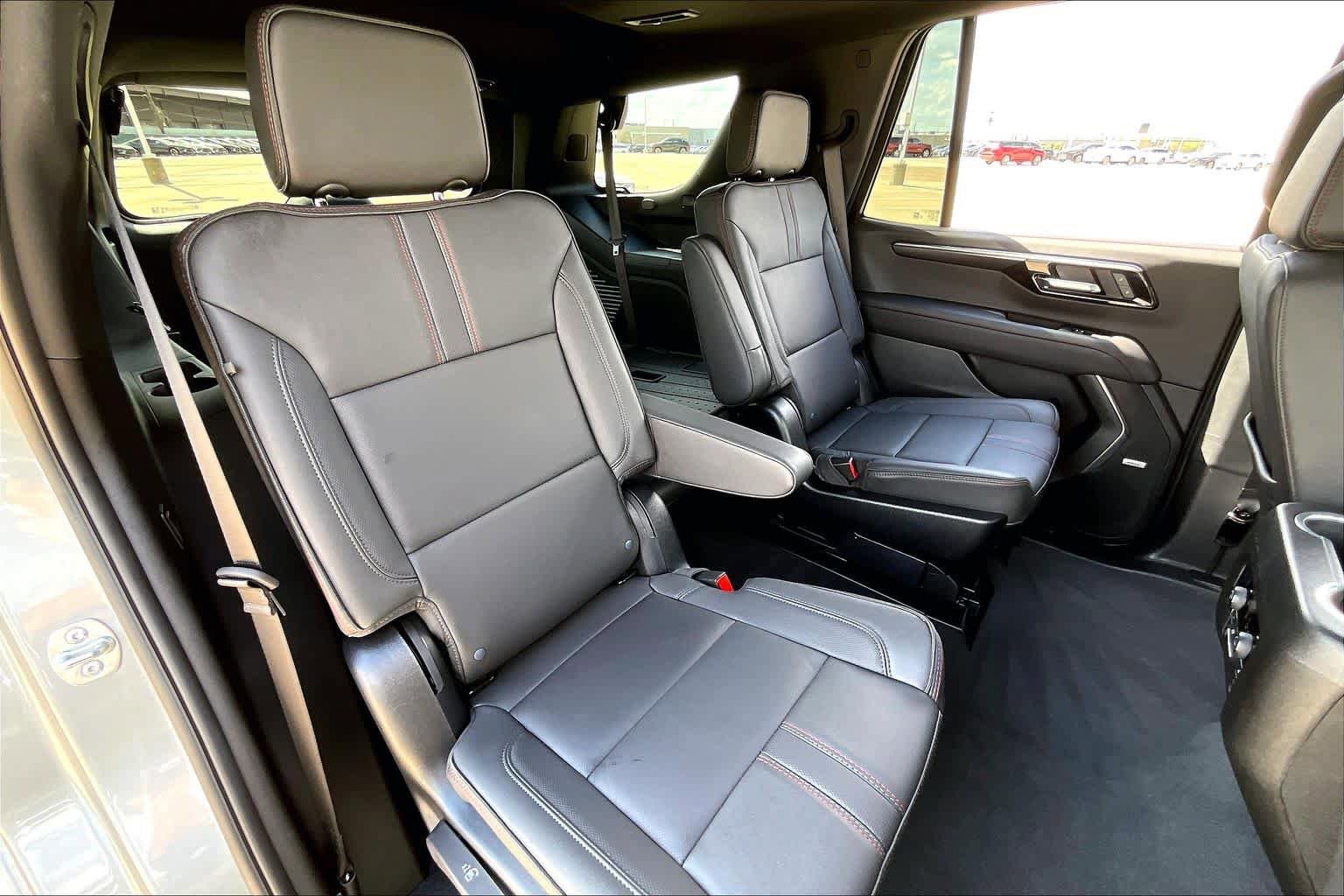 Used 2025 Chevrolet Tahoe RST w/ Comfort Package AWD/4WD image 20