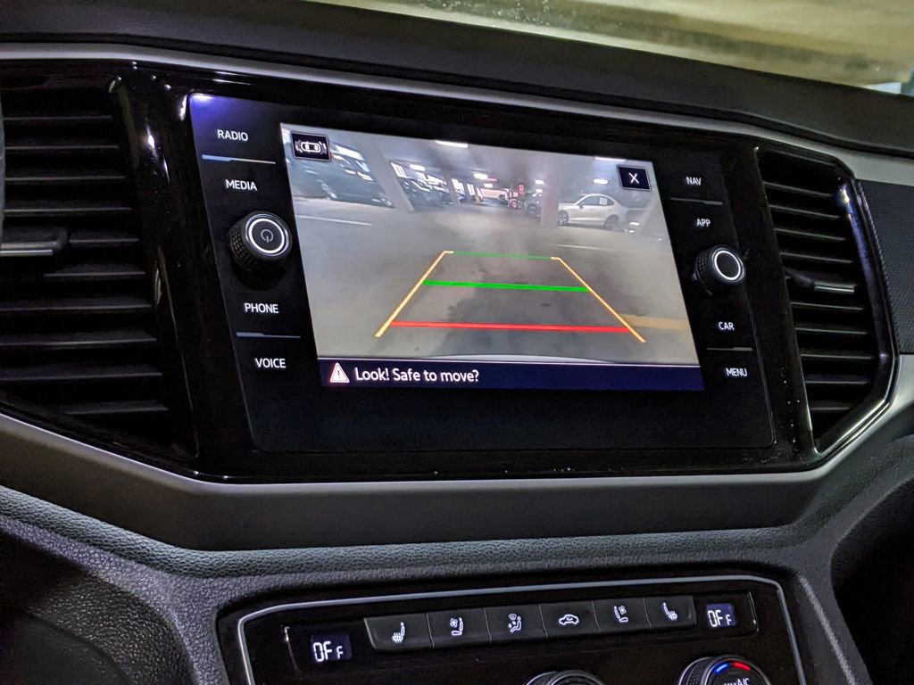 Certified 2022 Volkswagen Atlas SEL Premium AWD/4WD image 17