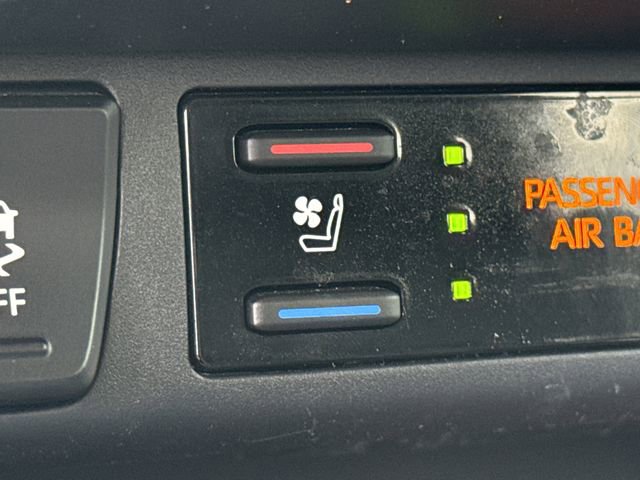 Used 2020 Toyota RAV4 Limited w/ Limited Grade Weather Package image 28