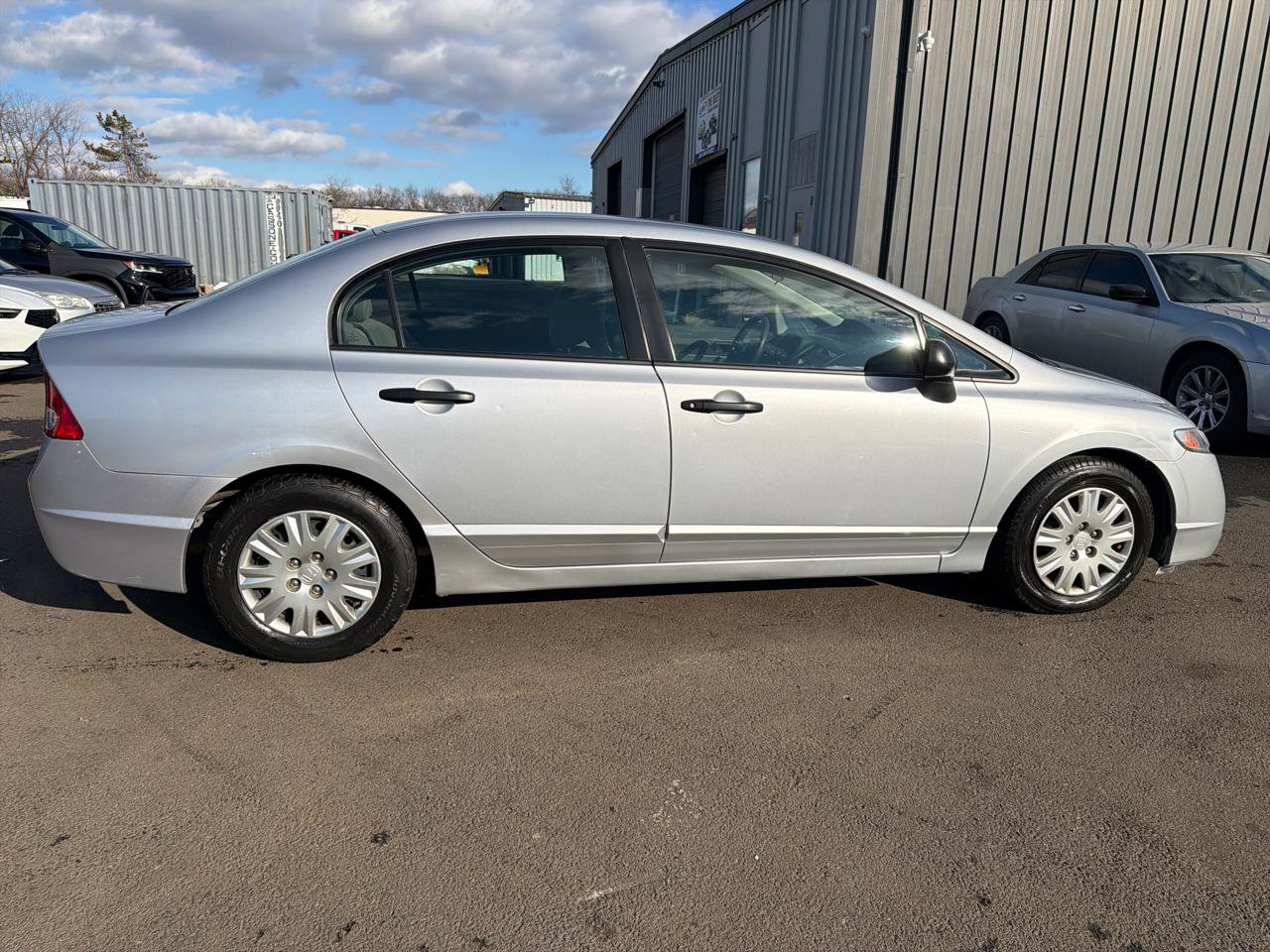 Used 2010 Honda Civic DX-VP image 9