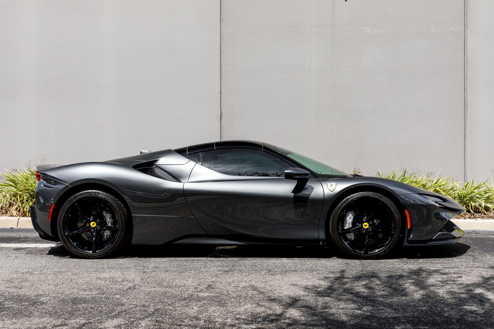 Used 2024 Ferrari SF90 Spider AWD/4WD image 6
