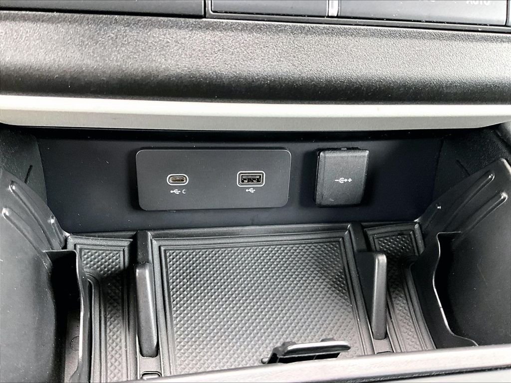 Used 2020 Land Rover Defender 110 S AWD/4WD image 25