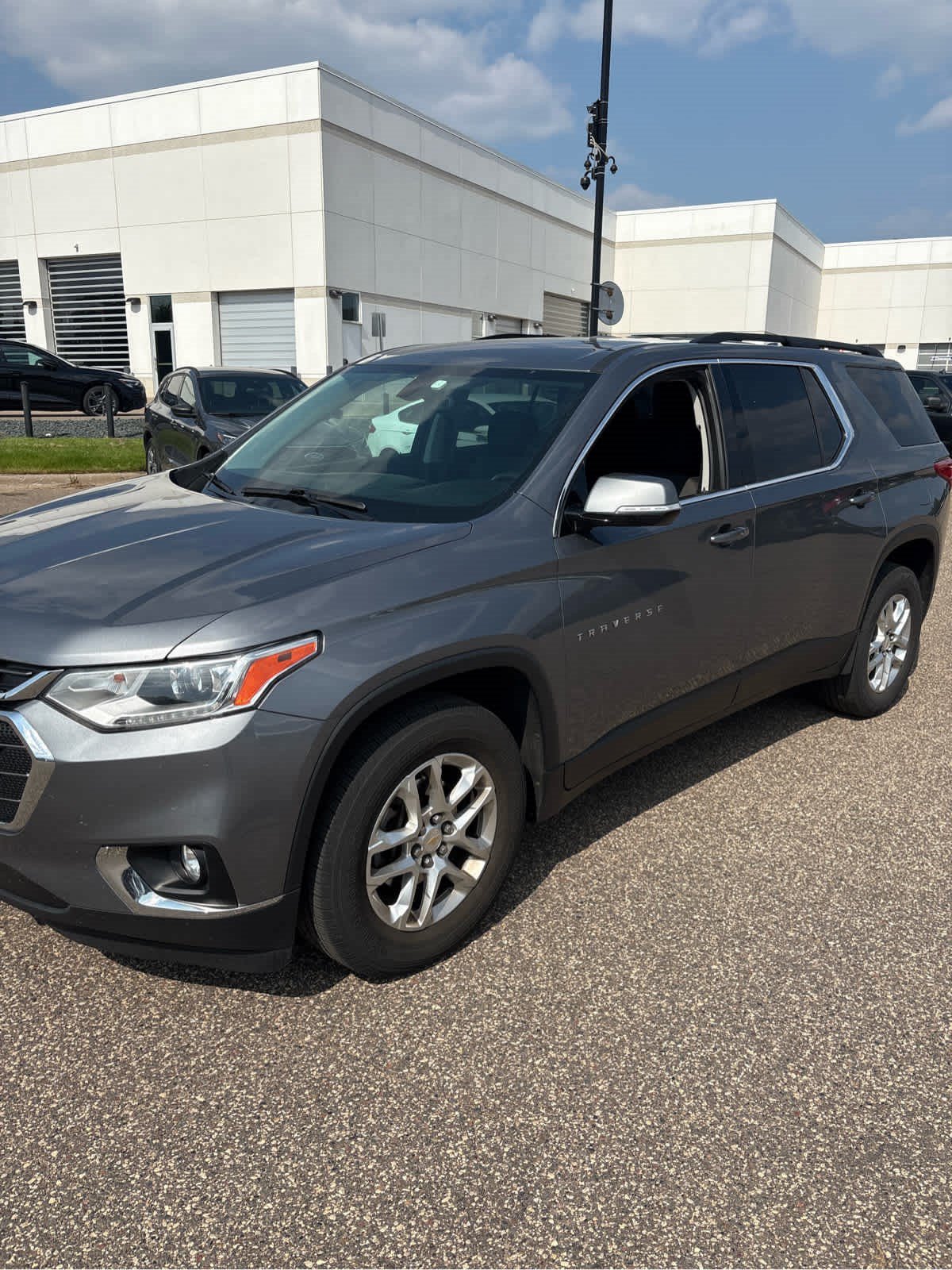 Used 2019 Chevrolet Traverse LT w/ LPO, Floor Liner Package AWD/4WD image 7