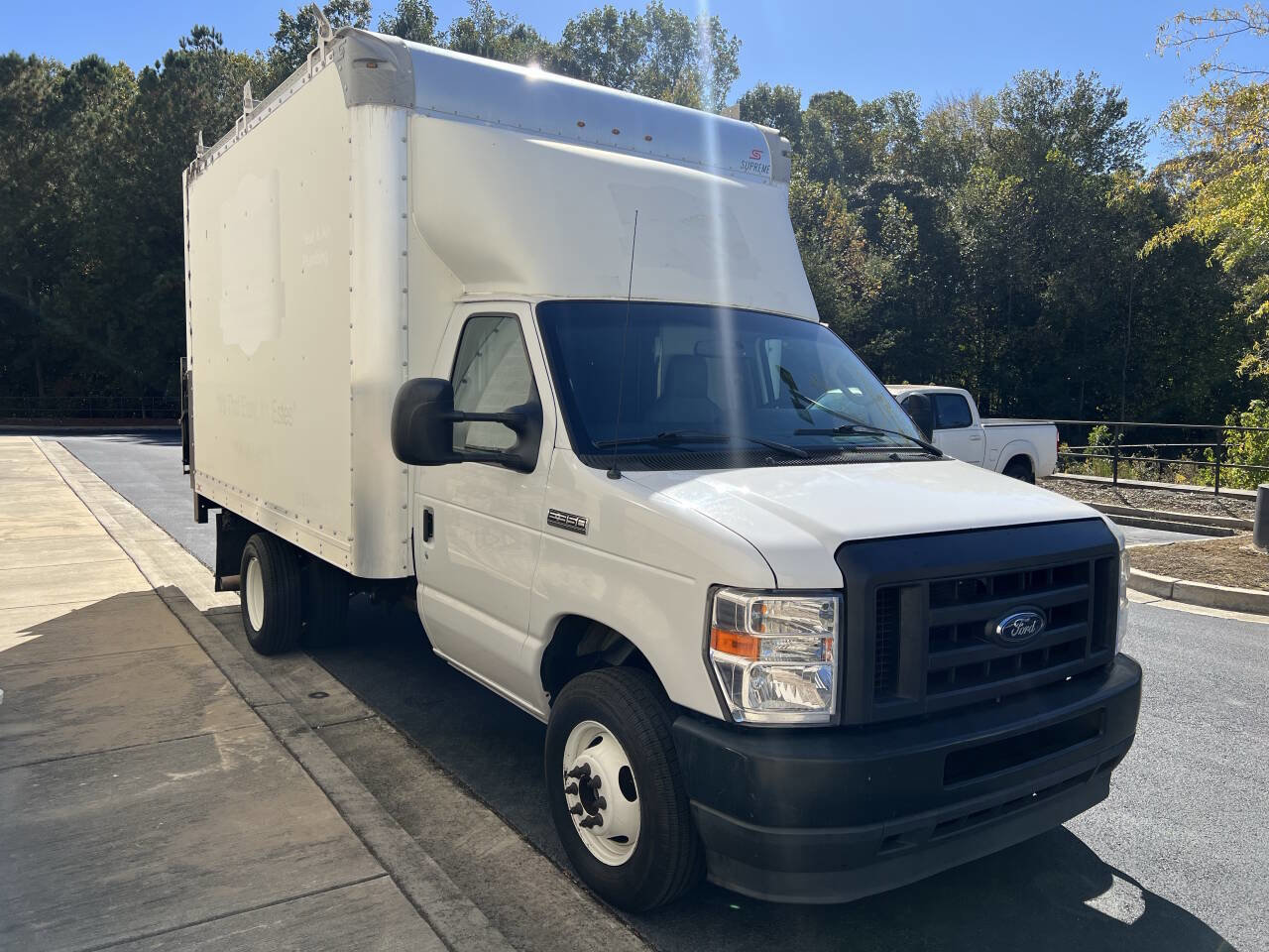 Used 2021 Ford E-350 and Econoline 350 Super Duty w/ Power Windows & Locks Group RWD image 4