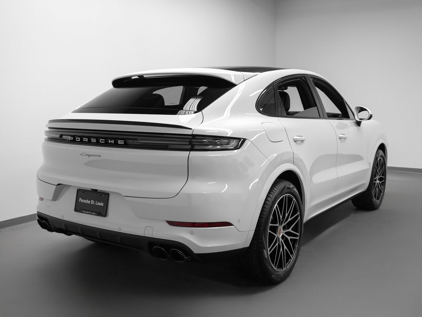 New 2026 Porsche Cayenne Coupe AWD/4WD image 12