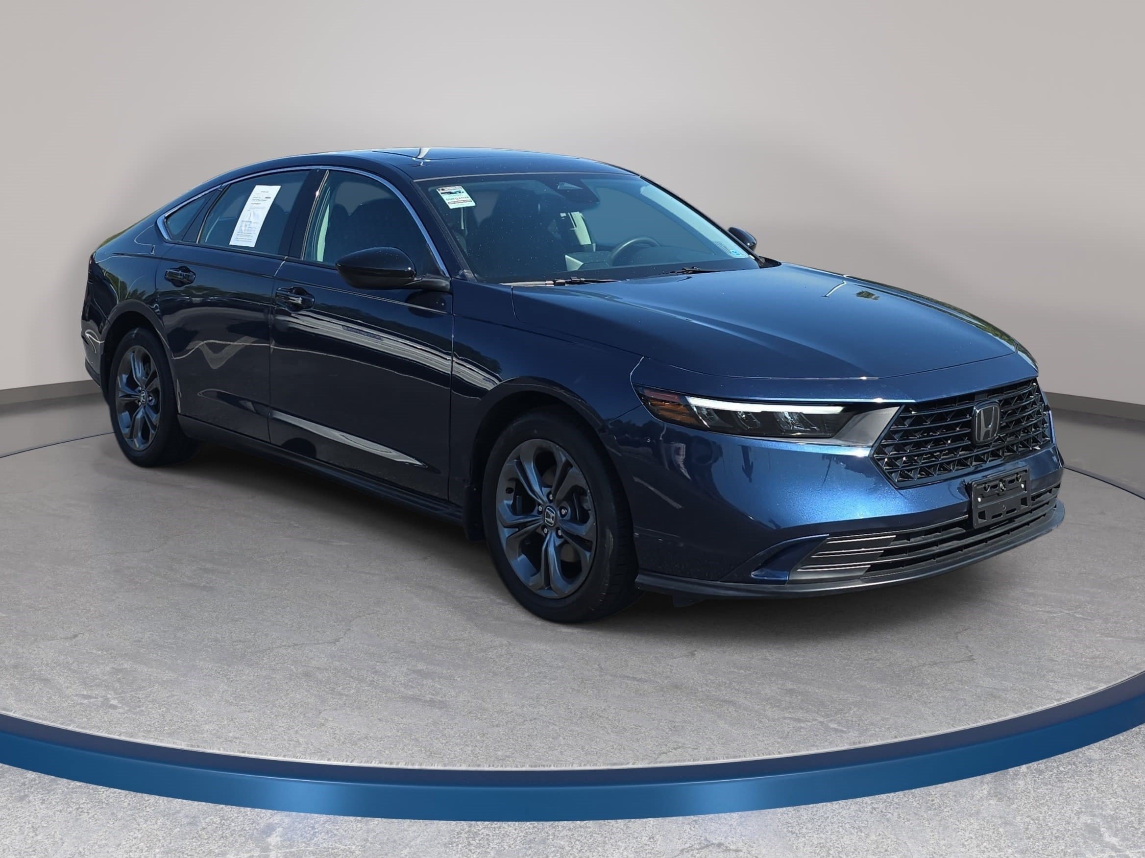 Used 2024 Honda Accord EX image 3