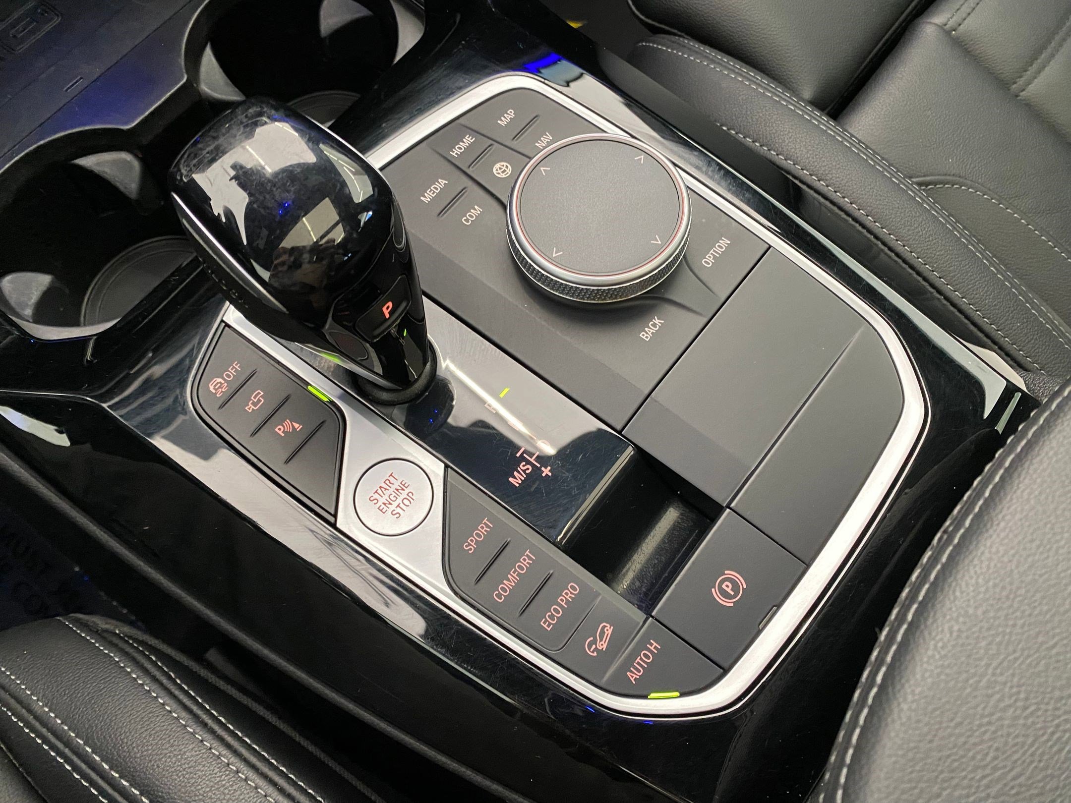 Certified 2023 BMW X4 M40i w/ Premium Package image 18