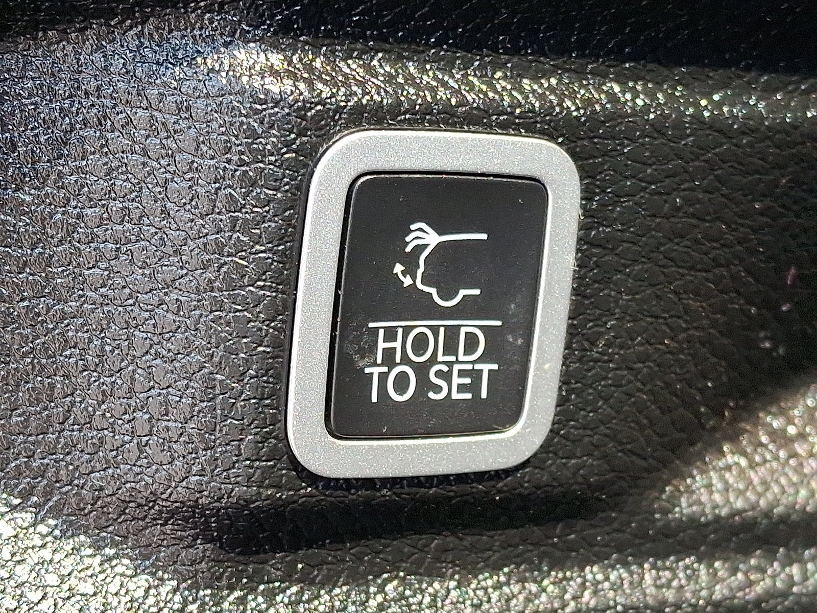 Used 2022 Jeep Grand Cherokee L Limited AWD/4WD image 29
