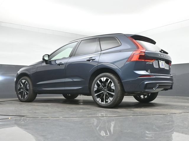 New 2026 Volvo XC60 T8 Plus w/ Climate Package PRO AWD/4WD image 42