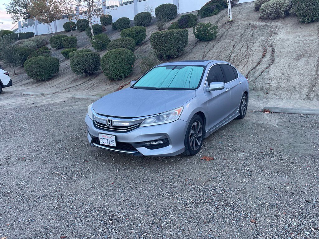 Used 2017 Honda Accord EX-L image 3